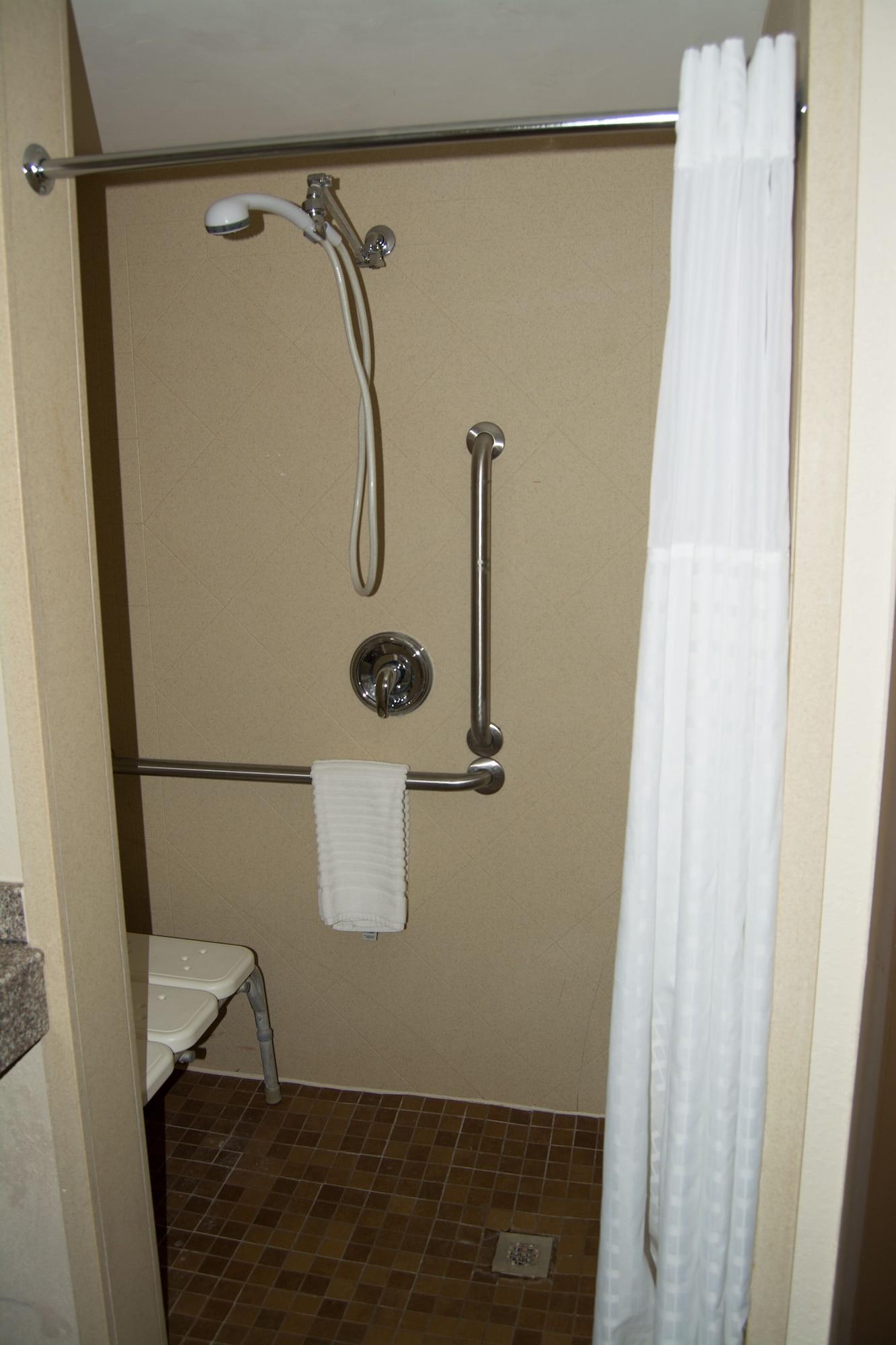 Comfort Inn & Suites Raphine - Lexington Near I-81 And I-64 Buitenkant foto