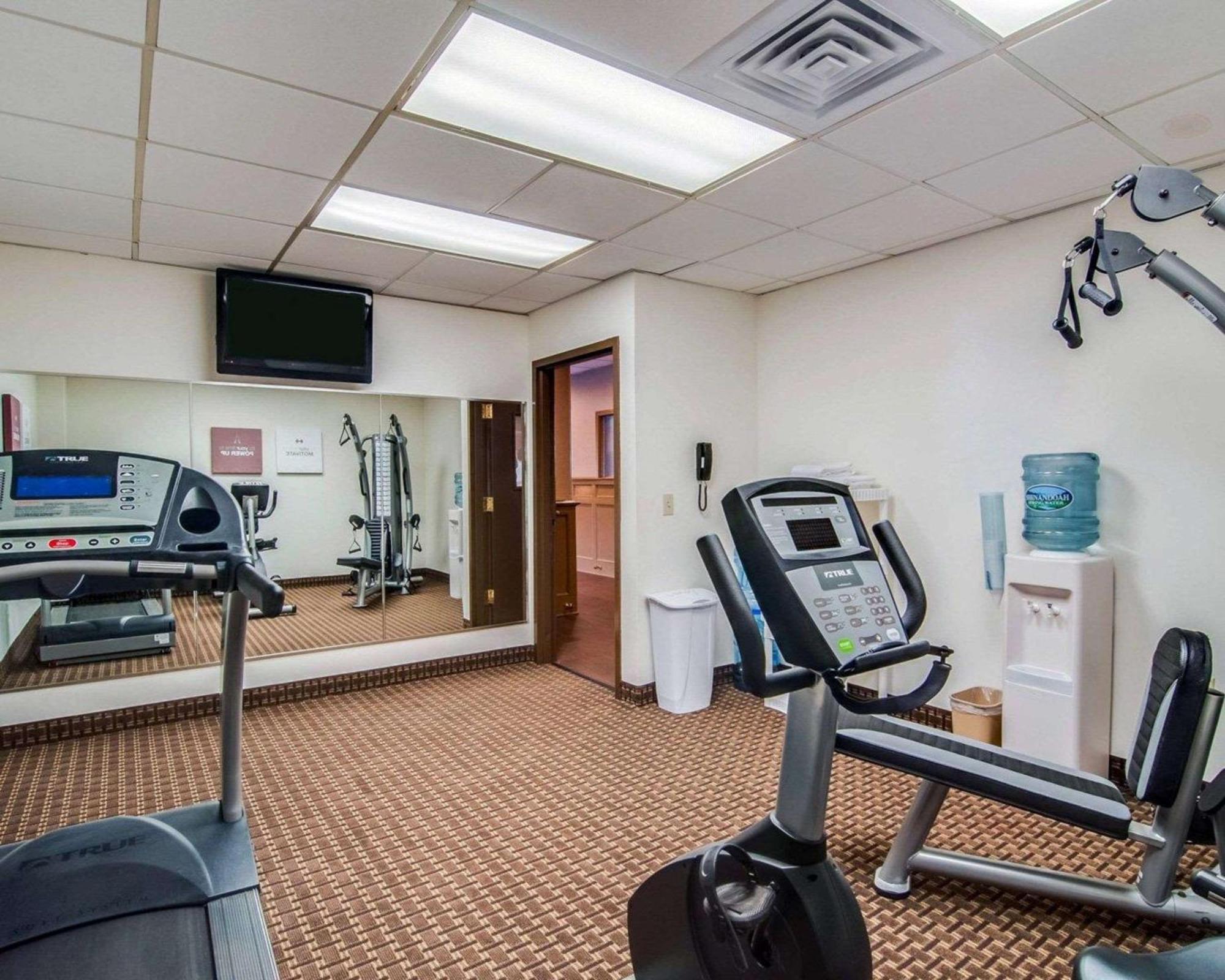 Comfort Inn & Suites Raphine - Lexington Near I-81 And I-64 Buitenkant foto