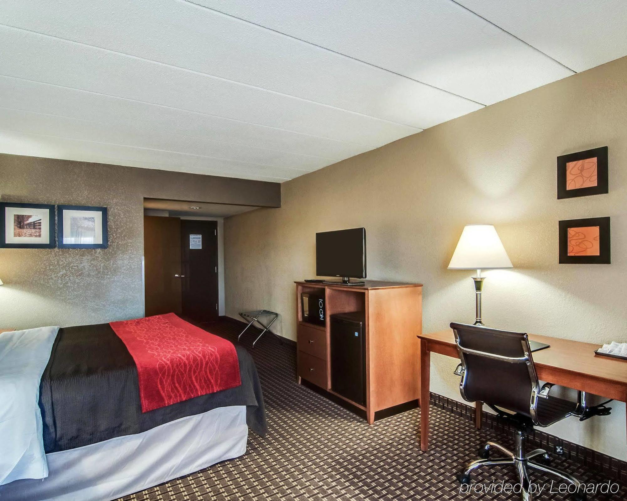 Comfort Inn & Suites Raphine - Lexington Near I-81 And I-64 Buitenkant foto